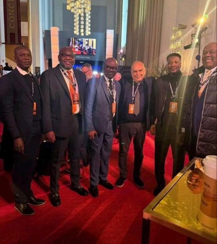 G7bgaEgXgAAciHB.jpg