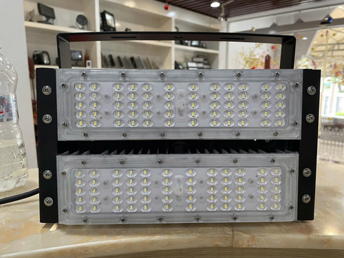 den chieu pha led flood light modules philips inside ipm102 100w cw ip66 6000k 6500k.jpg