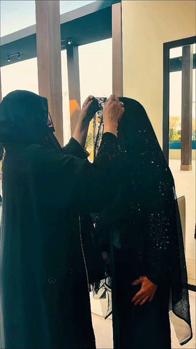 qNu69of1 P IxMZz.jpg