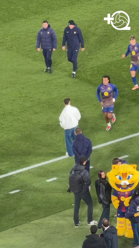 qN9nHYF WvwEGuNU.jpg