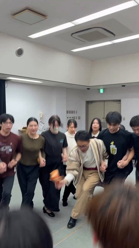 J2S oijyk eO73wK.jpg