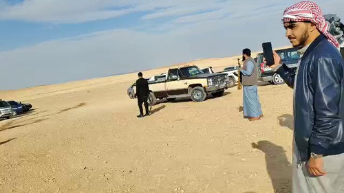 S6kHoBrT 3t L4BE.jpg