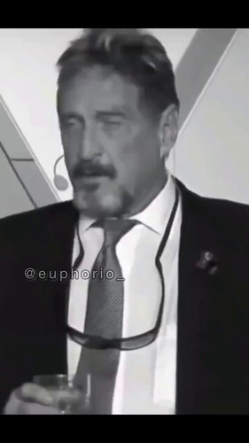 8IHSbqNihIRhtoJH.jpg