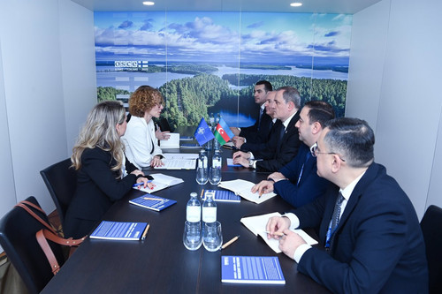 G7ZQsykWUAAonES.jpg