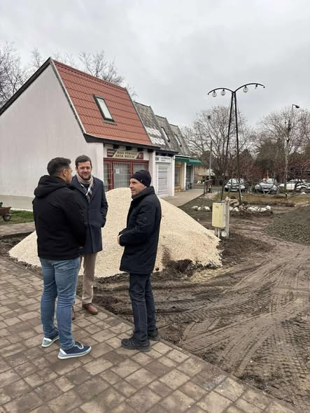 593942551 790803120642318 168955612836666901 n.jpg?stp=dst jpg s590x590 tt6& nc cat=105&ccb=1 7& nc .jpg