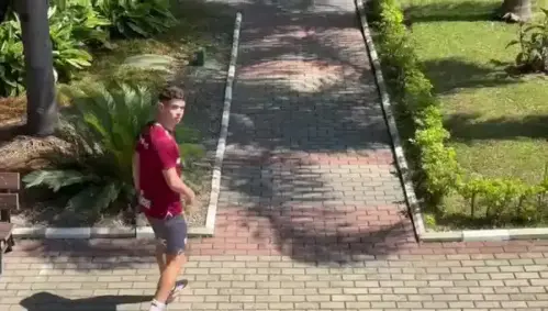 Oscar visita o CT do São Paulo e respira alívio após superar problema cardíaco grave