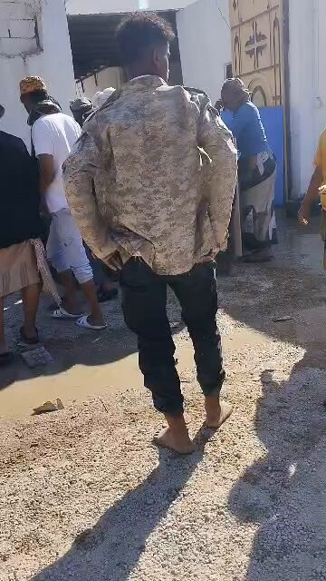 S4yKfcgf5ZD5aeYt.jpg