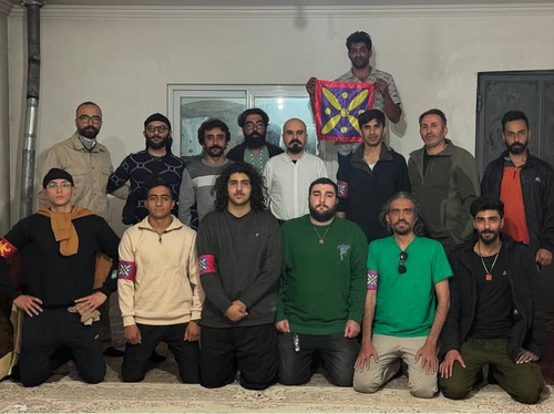 G7asQ5MWIAAulcr.jpg