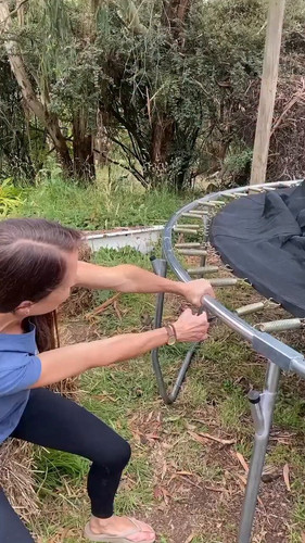 V9FU45LB0eGsHOu .jpg