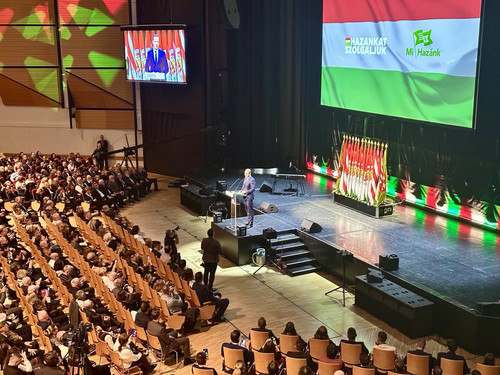 G 5CmriWwAAFvFz?format=jpg.jpg