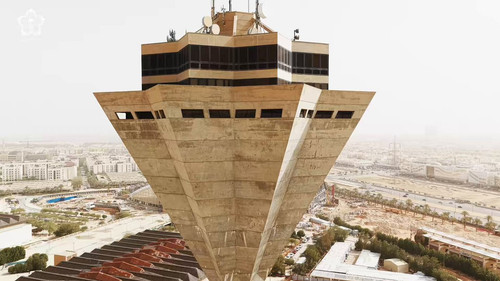 qihj1mvD4 MVRvH5.jpg