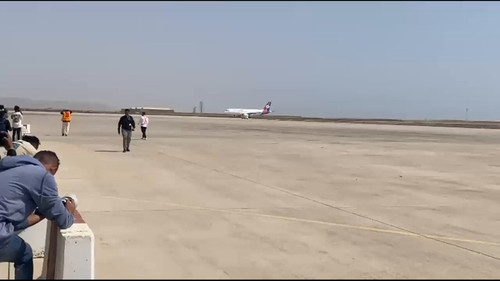 CjjDhYk0hTG Q qz.jpg