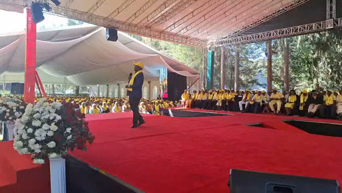 6mNWdXE6tDX7s YU.jpg