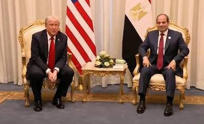 ذكر مصدر: القطرية أن الرئيس الأمريكي دونالد ترامب سيلتقي بالرئيس المصري عبد الفتاح السيسي على هامش المنتدى الاقتصادي العالمي في دافوس بسويسرا يوم الاث...