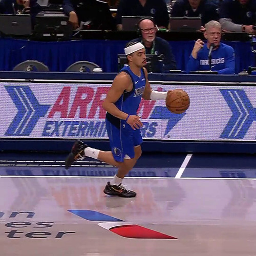 SwE lNz AXMThUgW.jpg