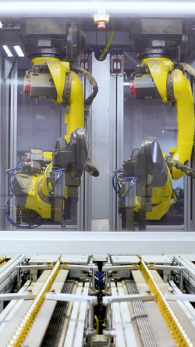 v1dzC8nCIBGnTX y.jpg