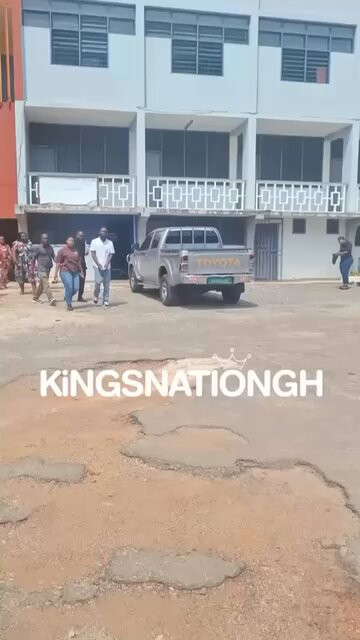 cvkHtk w861QMob3.jpg