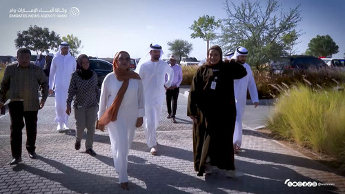 s9 yqhgaluCoebbC.jpg