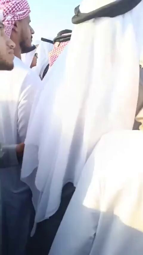 dYJ2bf6kIGtVt9aA.jpg