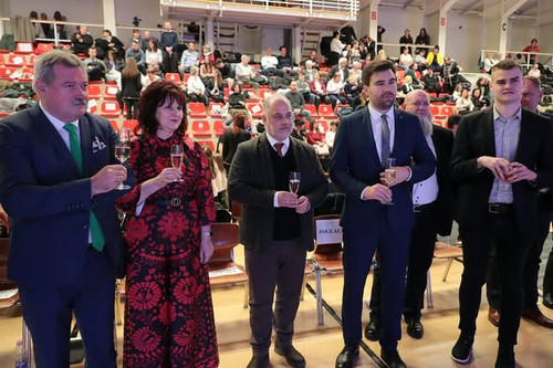 618123222 1329654685633531 5375356872541604895 n.jpg?stp=dst jpg s590x590 tt6& nc cat=102&ccb=1 7& n.jpg