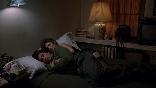 Frankie.and.Johnny.1991.1080p.BluRay.CZ EN.DD+5.1.x265 r00t.mkv 20260118 180326.699.jpg