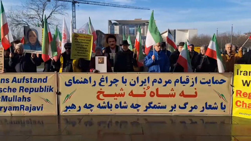 GmB cBkVap8Zg7dM.jpg