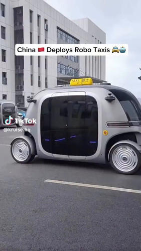 oc J8zboJGXueUWD.jpg