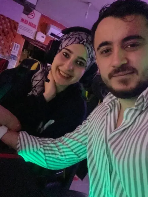 فيديو كول مع خطيبته المحجبة تفرجيه بزازها وكسها لملبن ومقطع يفشخ كسها نياكة 13