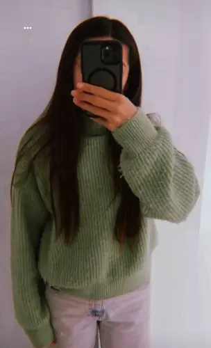 واد فاجر واخد صاحبته تحت كوبري في حتة فاضية يفرك في كسها و تمصله زبره و تبعتله نودز تعرضله بزازاها ا