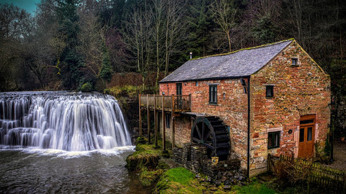 G xAGxQbQAAmfMU?format=jpg.jpg