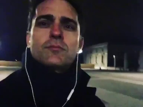 kvbU McLaFPzb4PG.jpg