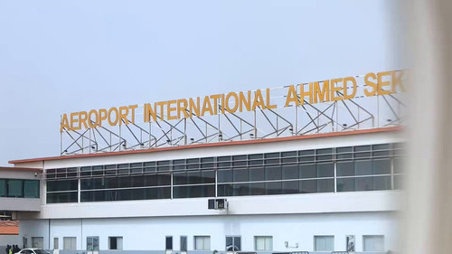 OSZjBMEj7z2s7l J.jpg