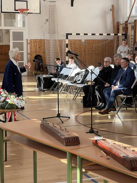 616474157 1267434788539001 6548326718892273030 n.jpg?stp=cp6 dst jpg s590x590 tt6& nc cat=100&ccb=1 .jpg