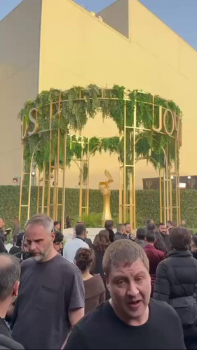 qVtC51 VSOLqBgs0.jpg