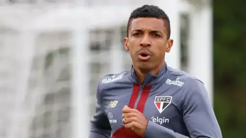 Athletico-PR avança na negociação com Luiz Gustavo, ex-São Paulo, para reforçar o elenco