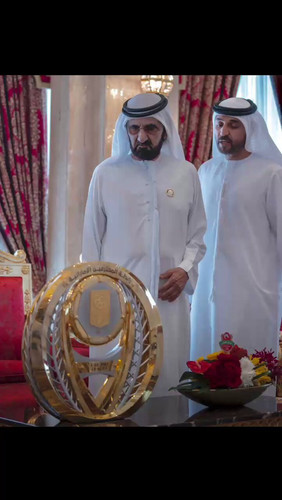 vvIux2rePfHl w q.jpg