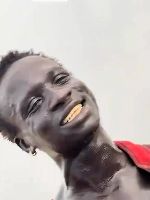 DHgp WMm5hzcA2KI.jpg