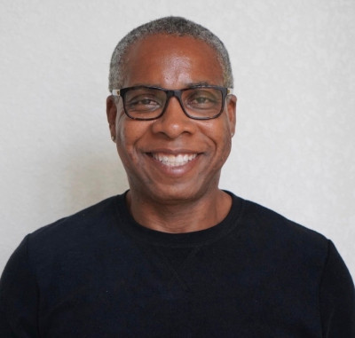 Steven Photo sm.2502100304576.jpg