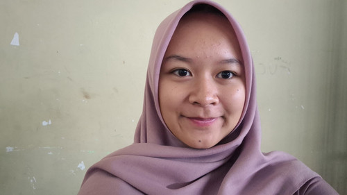 Xenia Safinatun Naja.jpg