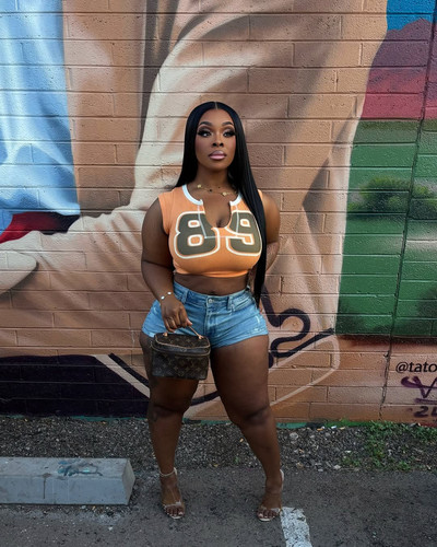 I’m the answer. You don’t ever have to question it. ⭐️⭐️⭐️⭐️⭐️ (2).jpg