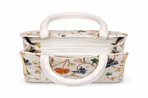 ChatGPT Image Jan 18, 2026, 05 53 02 PM.png