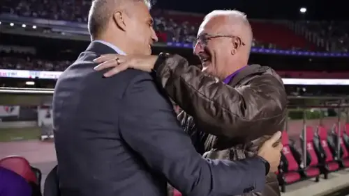 Dorival e Crespo em campo: clássico traz a disputa entre os últimos campeões do São Paulo