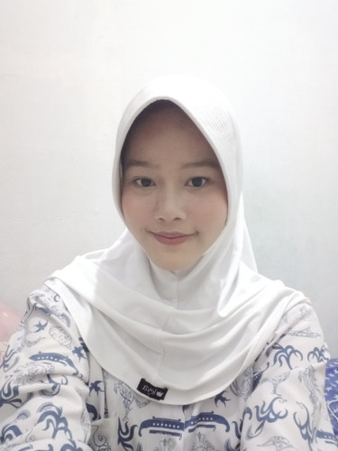 RAISYA MUTIARA.jpg
