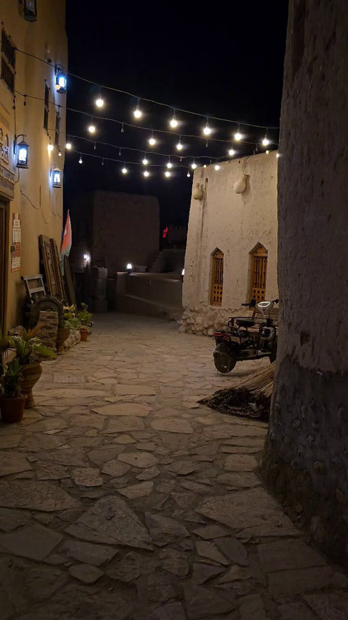 GOvGWW kEt2Ghkhx.jpg