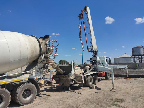 photo 5341621899890462250 y.jpg