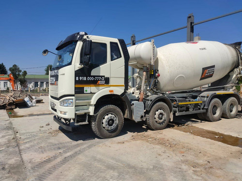 photo 5341621899890462255 y.jpg