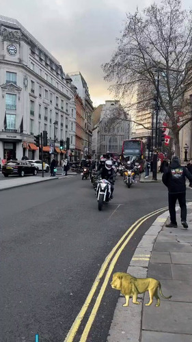 DK IM7DhNdofef9C.jpg