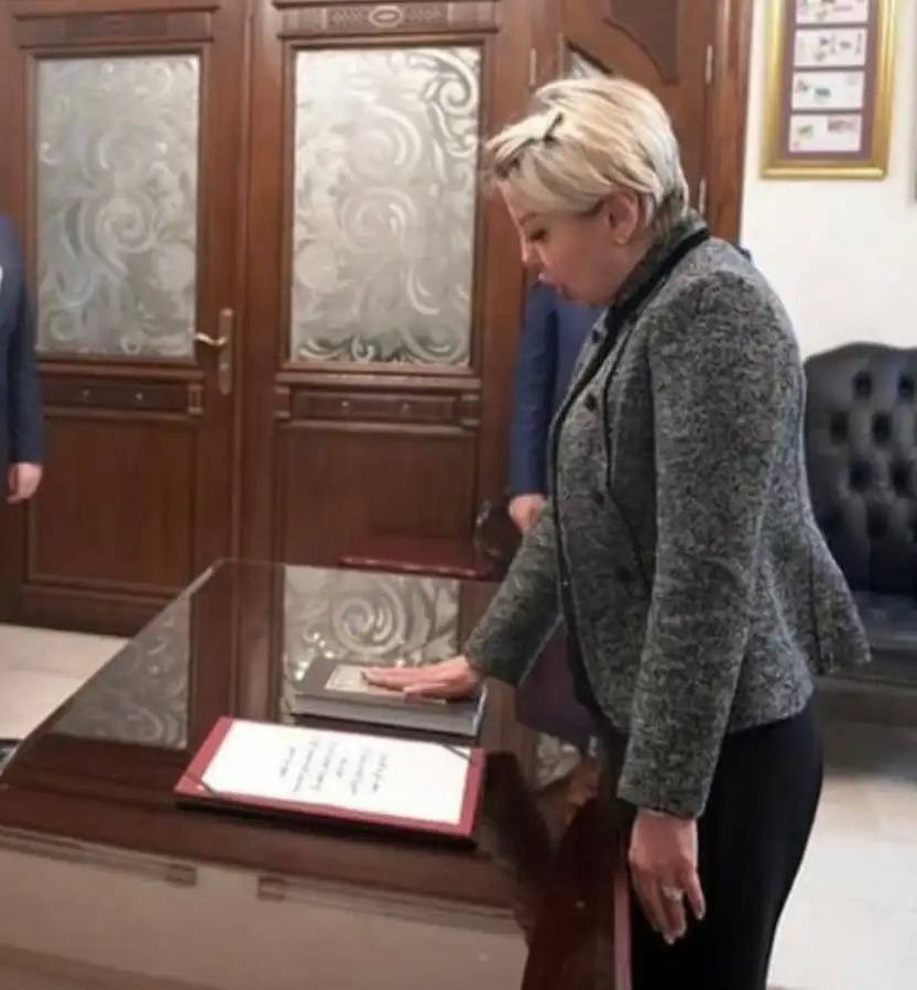 نقل سفيرة فلسطين لدى طهران، سلام الزواوي، إلى المستشفى بعد تعرض مقر إقامتها لهجوم من قبل مجموعة من المحتجين خلال الاضطرابات الأخيرة في العاصمة الإيران...