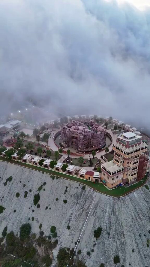 F8Dl wq Rq98L7z5.jpg