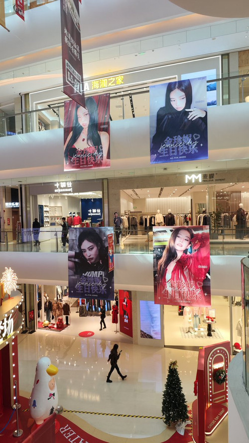 G 1 UYeX0AAZNSt?format=jpg.jpg